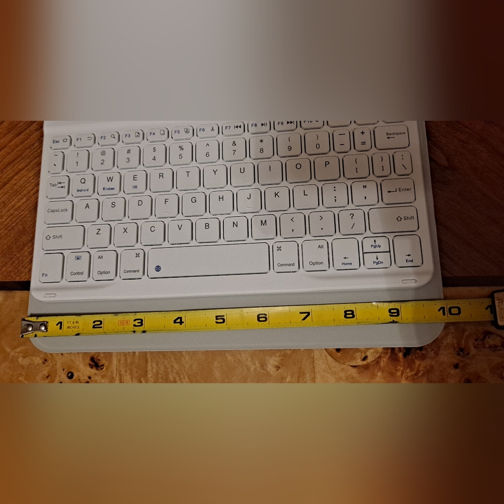 ⌨️ Wireless Keyboard Case - Picture 11 of 12
